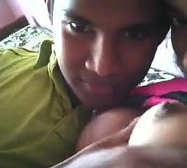 . Sri Lanka vài tuổi teen hôn mamma