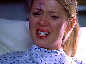 Hollywood Celebrity Tara Reid mostra il suo lato cattivo relative to jacket sexy