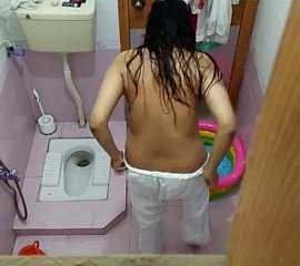 sepupu mendapatkan shower chapter lengkap saya