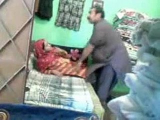 Matang beberapa Pakistan ke fuck cepat di toko