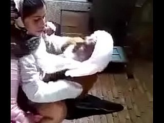 Donna pakistana scopata dal vecchio