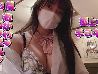 [หายากมาก] หน้าอกขนาดใหญ่ที่น่ารักสุด ๆ 18 ปีใน Climaxes ชุดนักเรียนซ้ำ ๆ !!