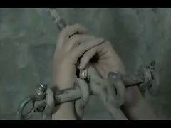 کیچڑ میں کتیا آخر اور ڈریگ