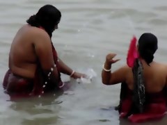 Se baigner dans polar rivière knockout Desi