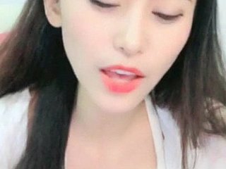 中国人モデル熟女が自宅で手コキかなりセクシー 36D36D