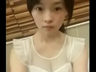 ウェブカメラで踊るかわいい中国の十代