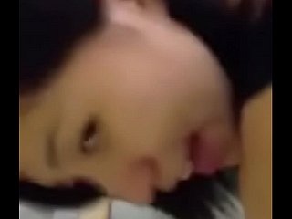 เอเชีย หญิง ระยำ บน get under one's บันได