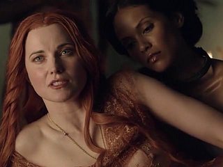 Lucy Baddy Viva Bianca Erin Cummings naakten van Spartacus
