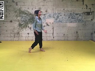ню выражение танец Андреа haenggi
