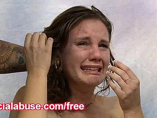 Deepthroat الفرخ يحصل في الحمار